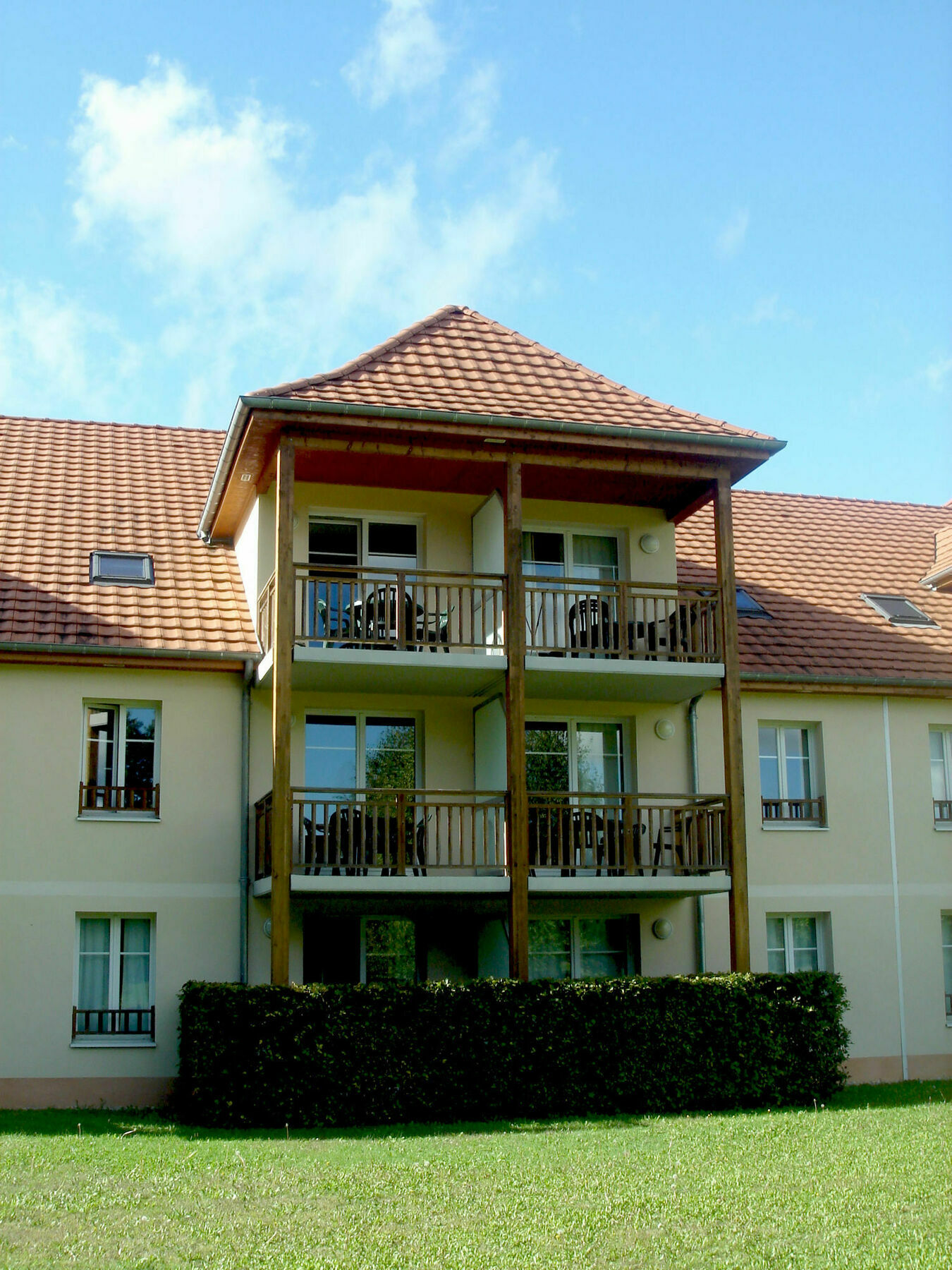 Residence Vtf Les Allees Du Green Levernois Kültér fotó